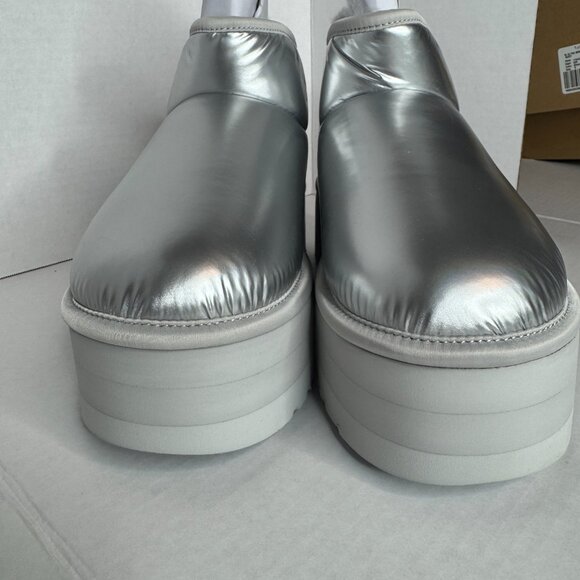 UGG Boots - Picture 3 of 10